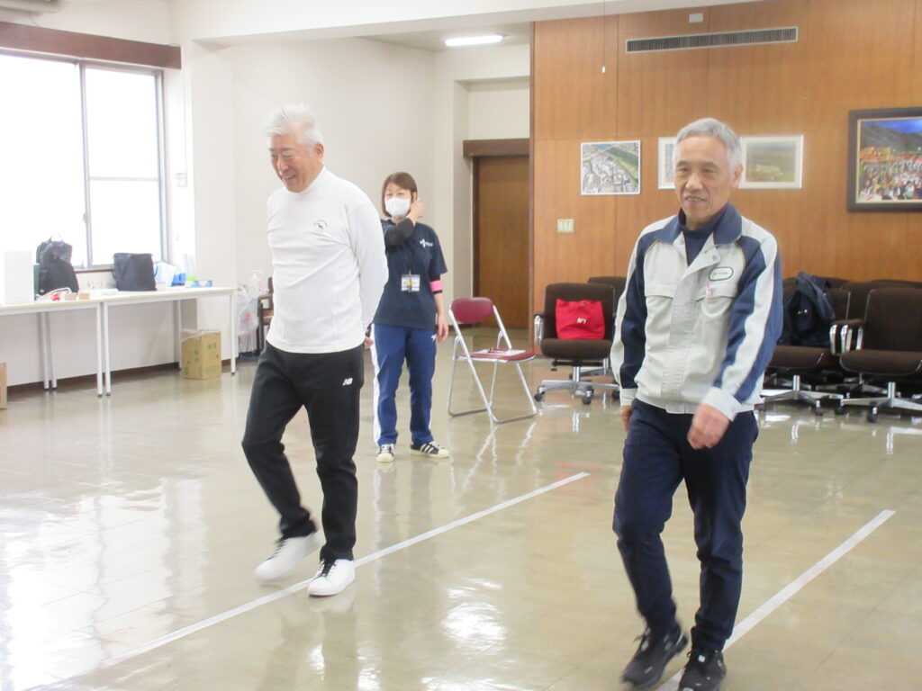 交流委員会主催　「体力測定」実施しました