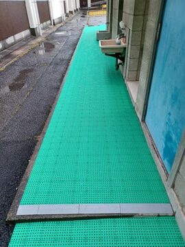 名古屋市立南陽小学校へパレスチェッカーを納品させて頂きました。