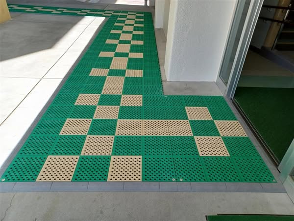 名古屋市立野田小学校様にソフトチェッカーをおさめさせていただきました。