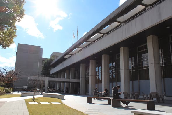 西宮市役所にコネクトベンチを納めさせていただきました。